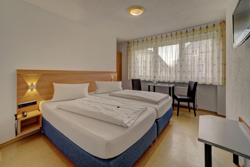Hotel Post Weiden in der Oberpfalz Esterno foto