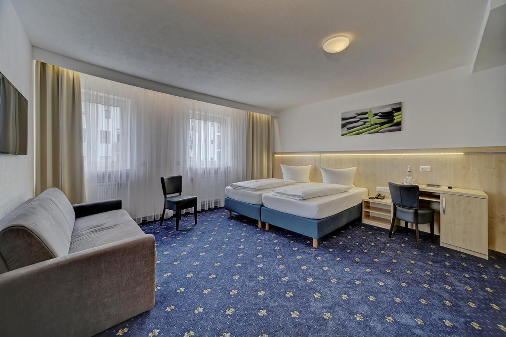 Hotel Post Weiden in der Oberpfalz Esterno foto