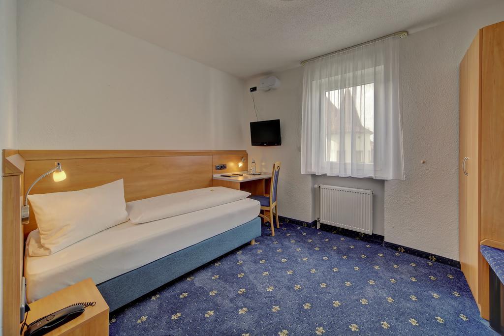 Hotel Post Weiden in der Oberpfalz Esterno foto