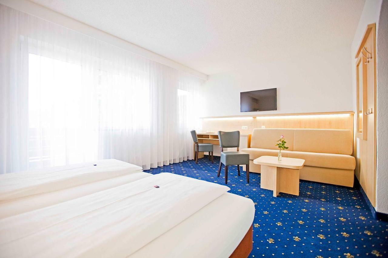 Hotel Post Weiden in der Oberpfalz Esterno foto